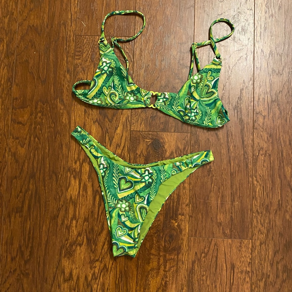 Green heart bikini size small